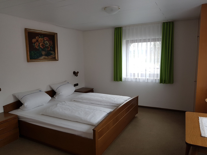 Bedroom 3, Hotel Gasthof zum Schwan, Ansbach
