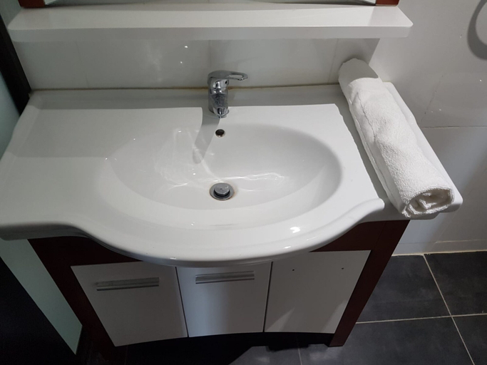 Bathroom, Hibiscus Residences Fiji, Ba