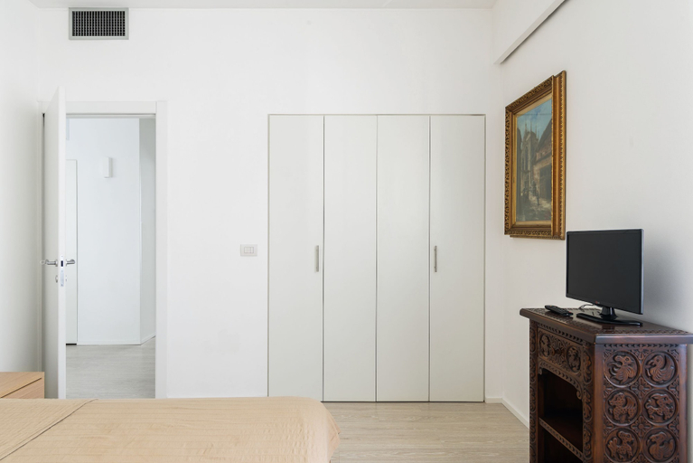 Room amenity 5, Flatty Apartments - Camillo Vacani, Milano