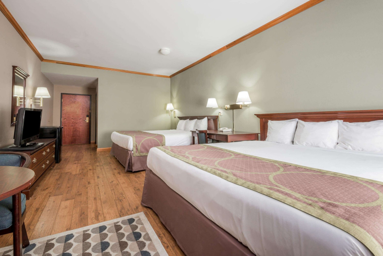 Bedroom 2, Super 8 by Wyndham Grayson, Carter