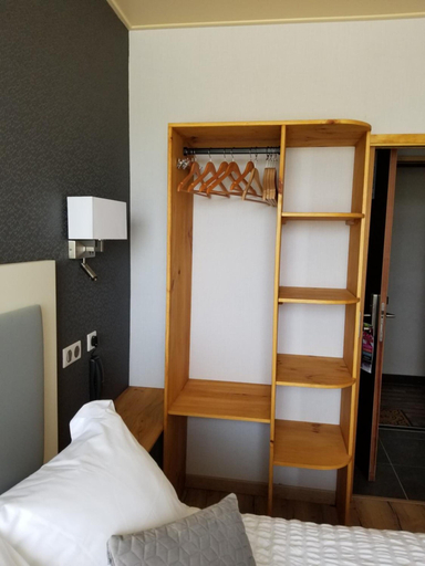 Bedroom 3, Les Balcons de l'Espérance, Dordogne