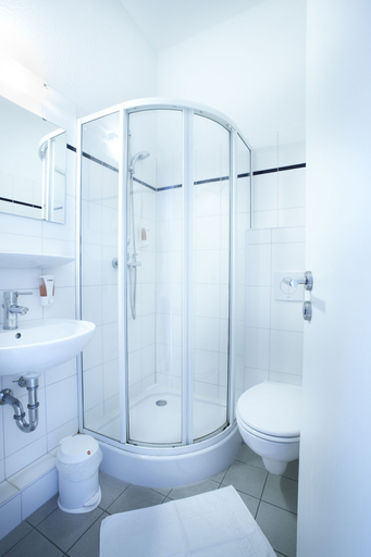Bathroom 5, Luebecker Hof, Ostholstein