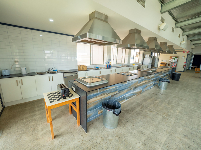 Food & Drinks 5, Wallaroo Holiday Park, Copper Coast