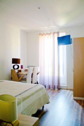 Bedroom 4, Hotel Citadelle, Hérault