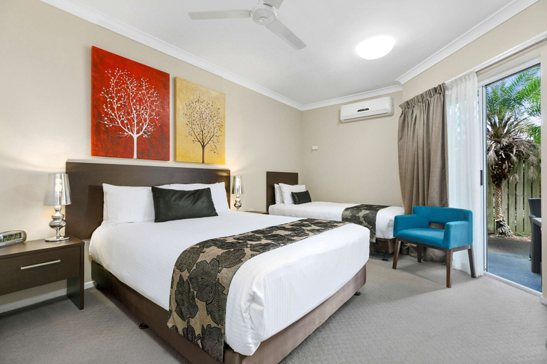 Bedroom 4, Best Western Kimba Lodge, Maryborough