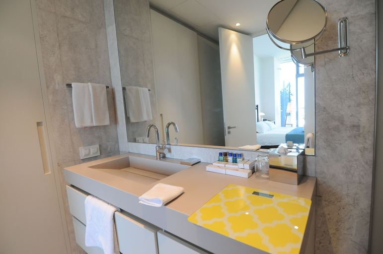 Bathroom 5, Atakoy Marina Park Hotel Residences, Bakırköy
