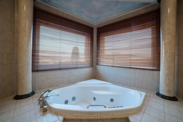 Bathroom 4, Villa Sparta, Attica