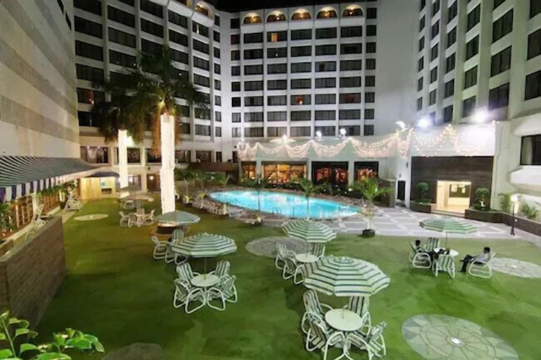Exterior & Views 2, Regent Plaza Hotel & Convention Centre, Karachi