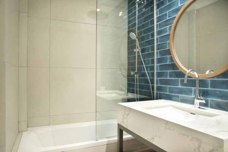 Bathroom 3, Mandali Hotel