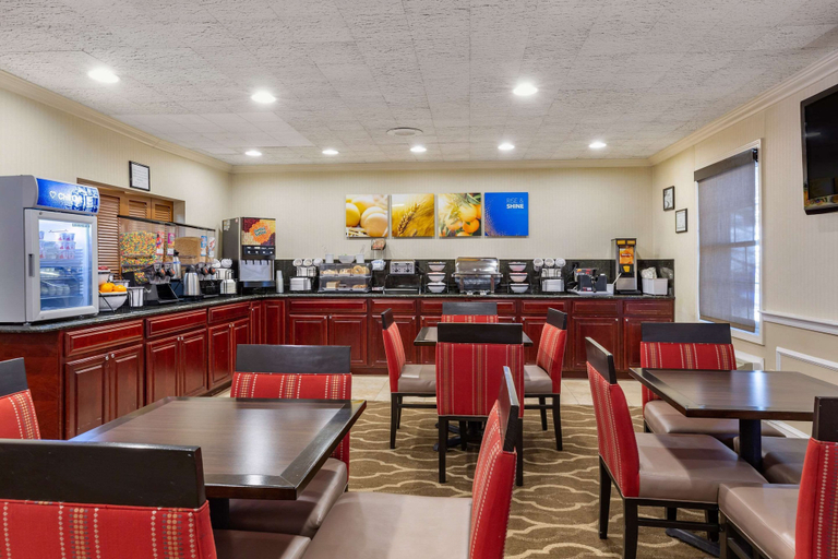 Food & Drinks 5, Comfort Inn Auburn - Worcester, Worcester