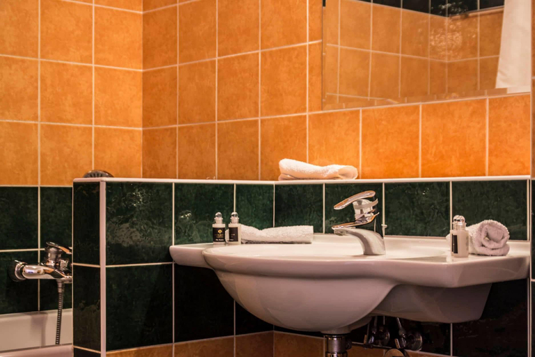 Bathroom 4, Exclusive Riverside Apartment In Heart Of Prague, Praha 7
