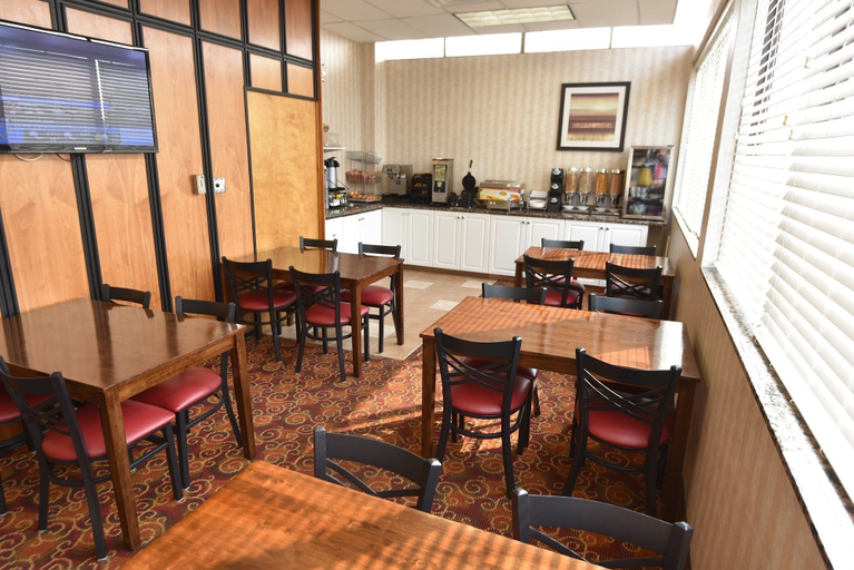 Food & Drinks 5, Travelodge by Wyndham North Battleford, Division No. 16