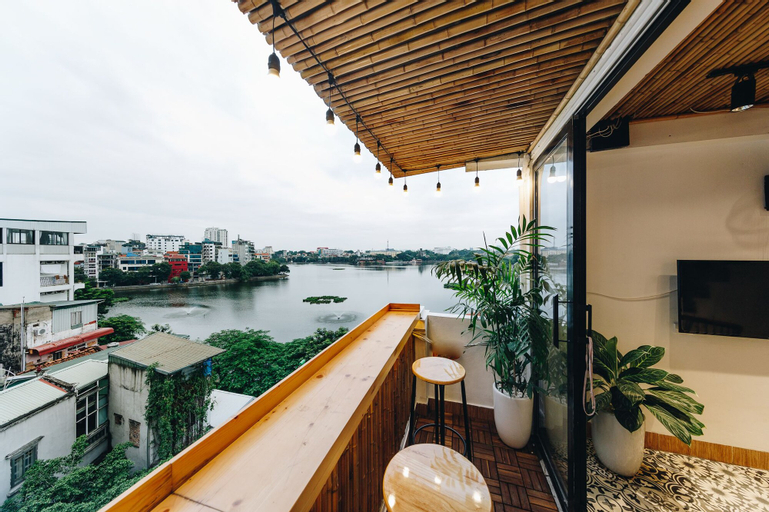 The Autumn Homestay, Ba Đình