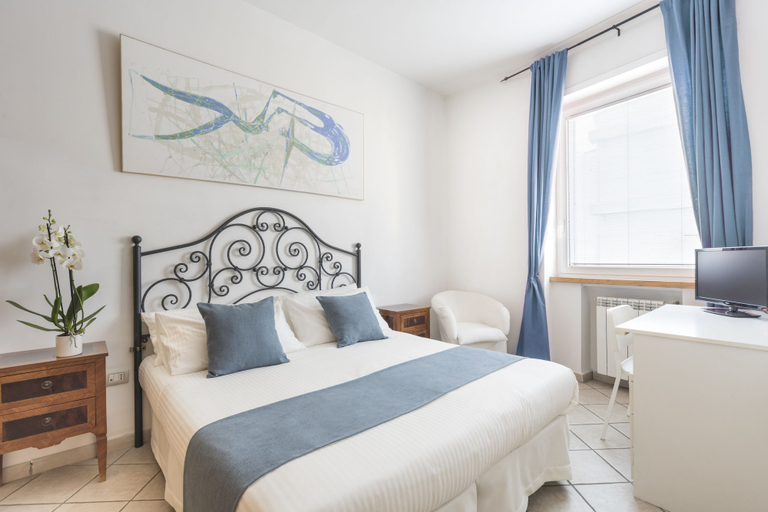 Bedroom 3, Fiorentini Residence, Napoli