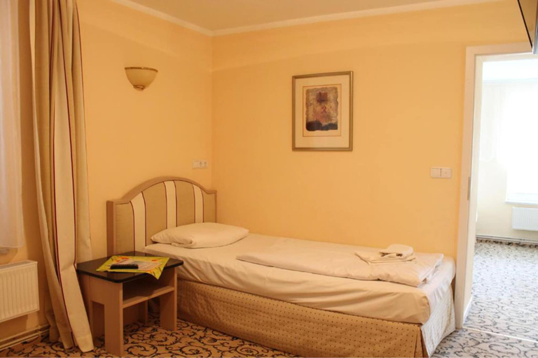Bedroom 4, Hotel Stolteraa, Rostock