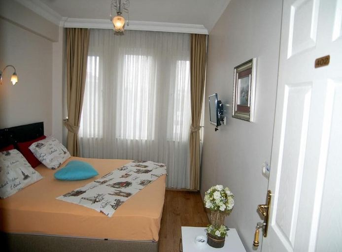 Bedroom 3, Kadikoy Port Hotel, Kadıköy