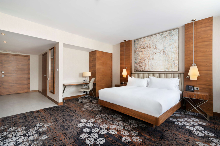 Bedroom 3, DoubleTree by Hilton Krakow Hotel & Convention Center, Kraków City