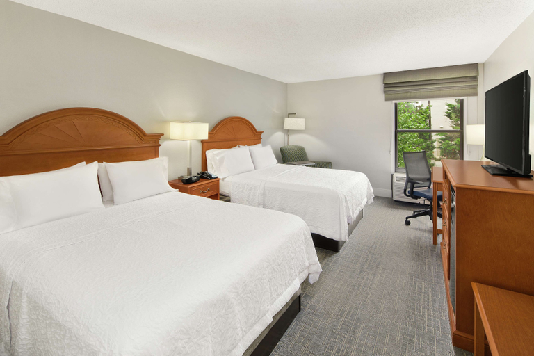 Bedroom 3, Hampton Inn Atlanta - Newnan, Coweta