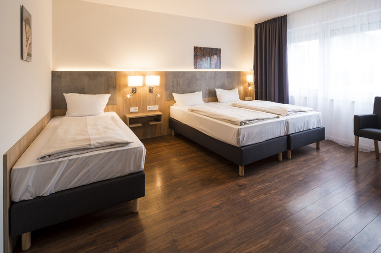 Bedroom 30