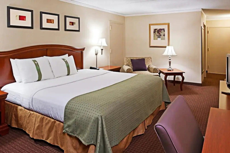 Bedroom 3, Days Inn by Wyndham Warren, Warren