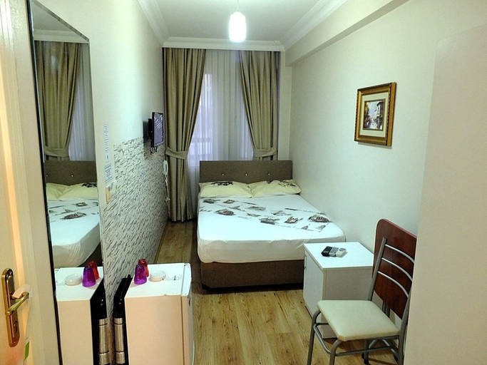 Bedroom 3, Kadikoy Port Hotel, Kadıköy