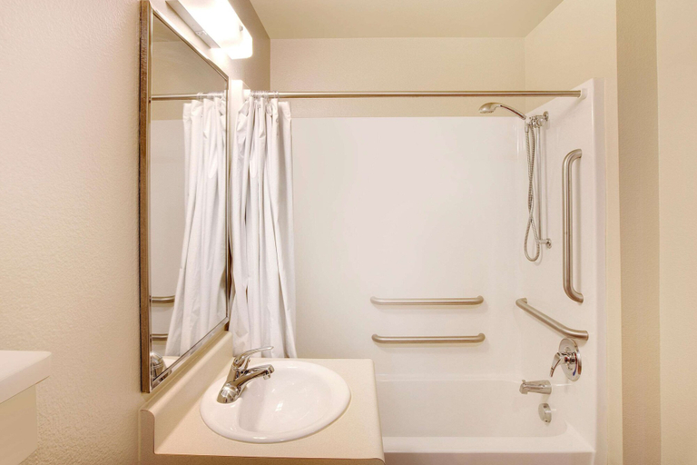 Bathroom 4, WoodSpring Suites Lake Charles, Calcasieu