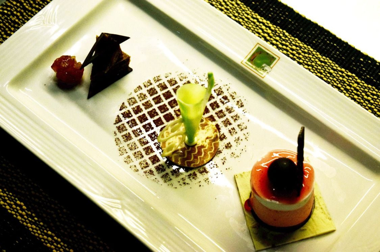 Food & Drinks 5, Candila Hotel & Sport Club, Palugaswewa