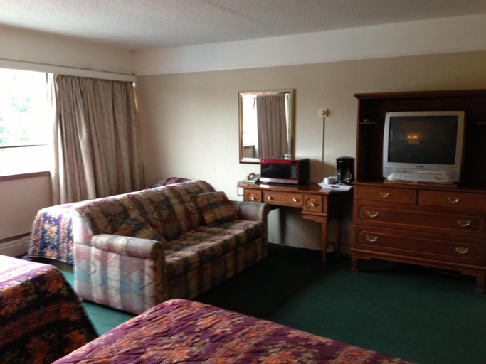 Bedroom 3, Moby Dick Inn, Skeena-Queen Charlotte