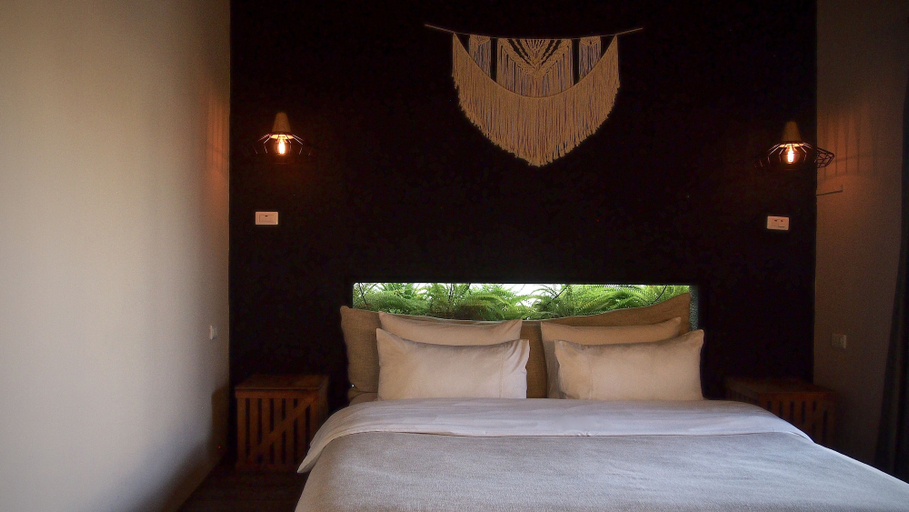 Bedroom 2, 28 The Loft, Tainan