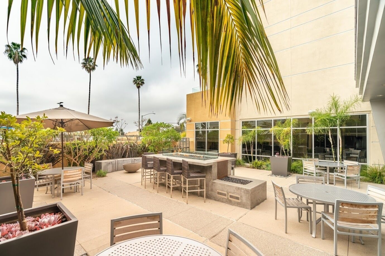 Food & Drinks 5, Hilton Garden Inn Santa Barbara / Goleta, Santa Barbara