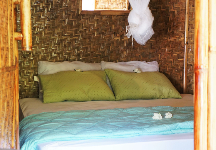 Bedroom 3, Same Same Bungalows Eco Lodge, Lombok