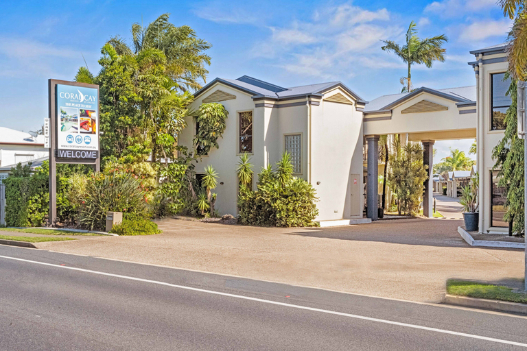 Exterior & Views 2, Coral Cay Resort, Mackay - Pt A