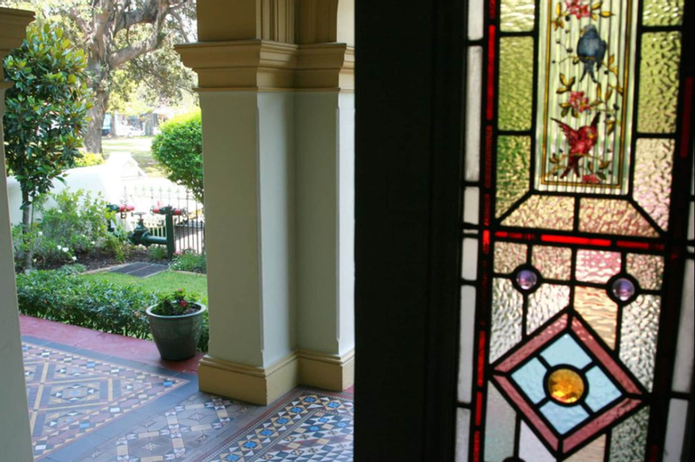 Exterior & Views 16