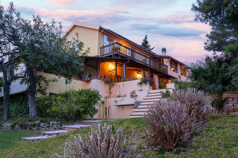 Exterior & Views 2, B&B Glicine, Ancona