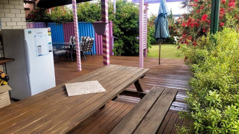 Others 5, Le Grand Chateau, Esperance