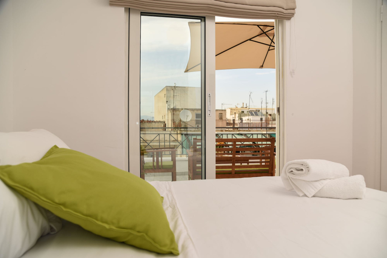 Bedroom 3, Hotel Tier, Attica