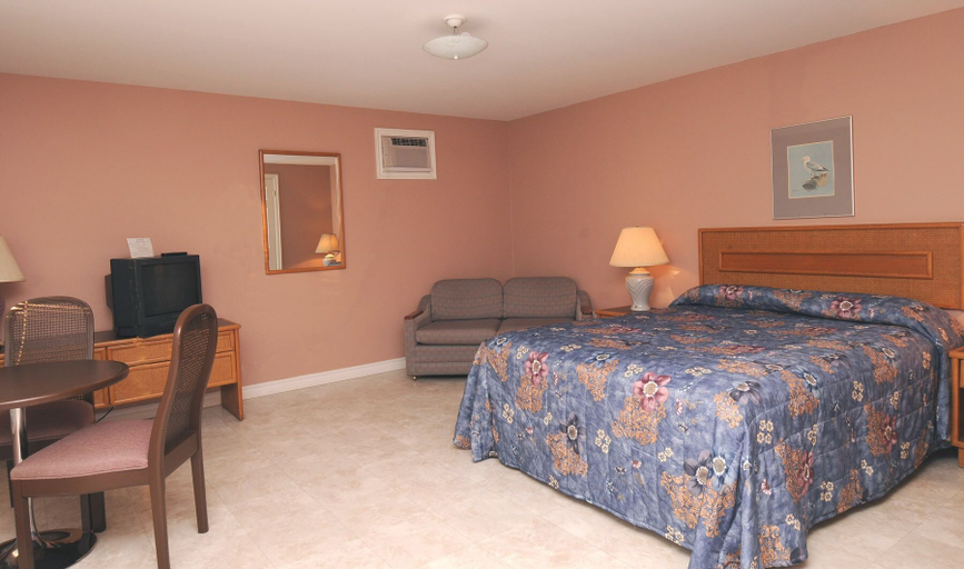Bedroom 2, Gaudet Chalets & Motel, Westmorland