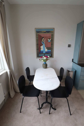 Others 5, Stylish Light-filled 1 Bedroom Flat In Hammersmith, London