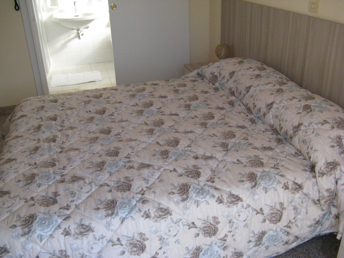 Bedroom 3, Hotel Luca, Lucca
