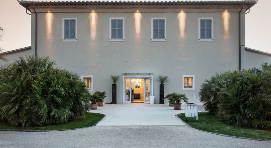 Exterior & Views 2, Hotel & Resort Le Colombare, Perugia