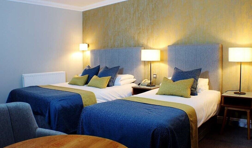 Bedroom 4, Downings Bay Hotel