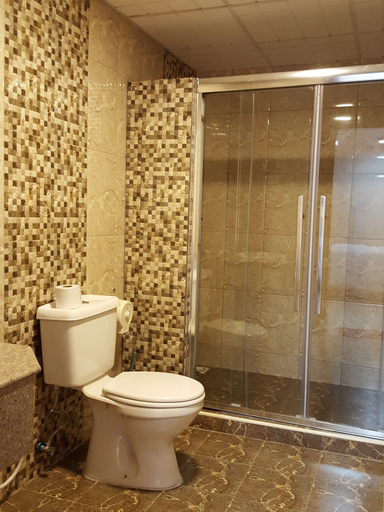 Bathroom 4, Mayfair Hotel, Kinondoni
