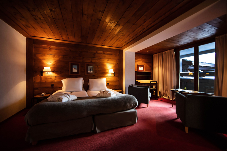 Bedroom 3, Hotel La Savoyarde, Savoie