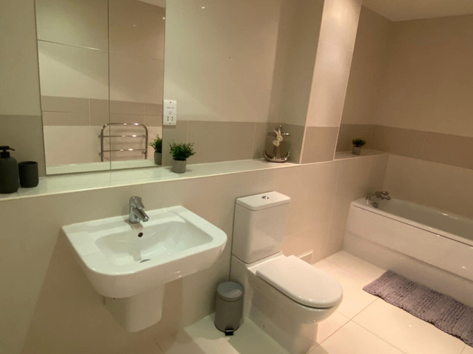 Bathroom 3, Riverside getaway 2 Bedroom, Sefton
