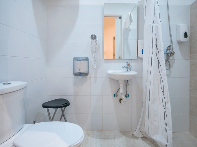 Bathroom 5, Valletta Kampnar City Living