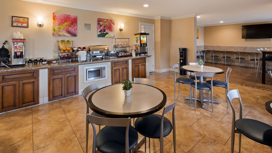 Food & Drinks 5, Best Western Plus Pleasanton Inn, Alameda