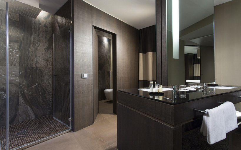 Bathroom 4, Rome Life Hotel, Roma