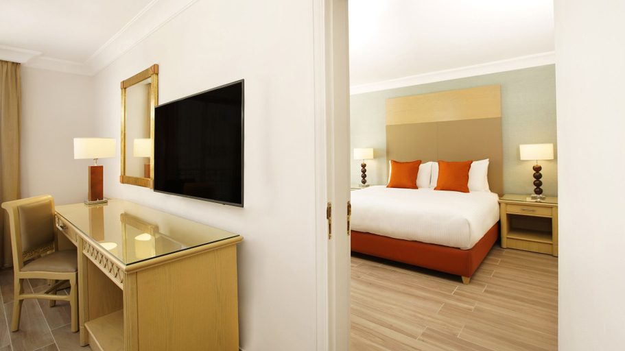 Bedroom 2, Mövenpick Petra, Wadi Musa