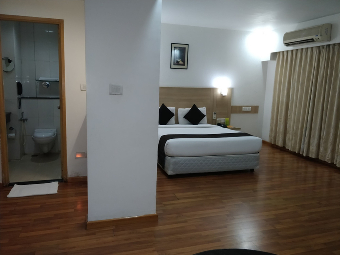 Bedroom 3, The Ambient Turrent, Bangalore