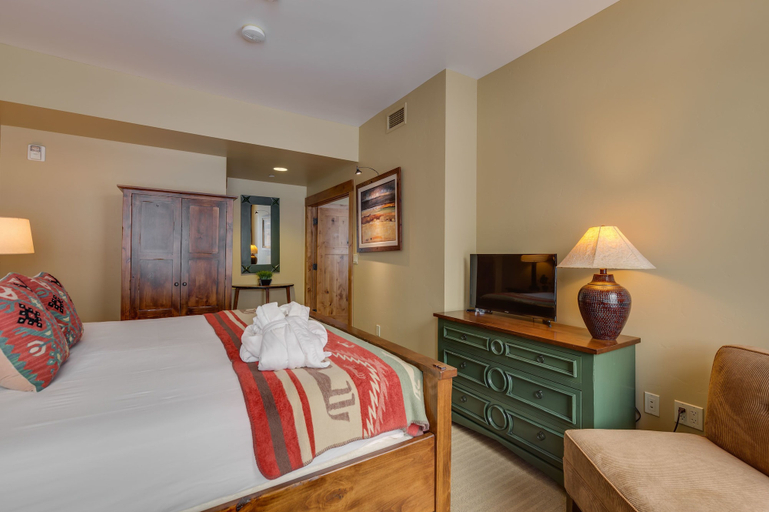 Bedroom 4, The Lodge at Bronze Buffalo Ranch, Teton